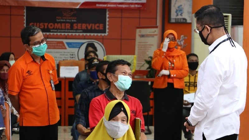 Jangkau 96 Persen, PT Pos Salurkan Bantuan Sosial Tunai Rp2,4 Triliun