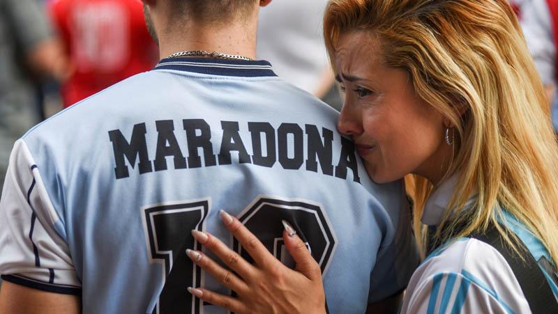 Sebelum Meninggal, Diego Maradona Sempat Terjatuh dan Kepalanya Terbentur