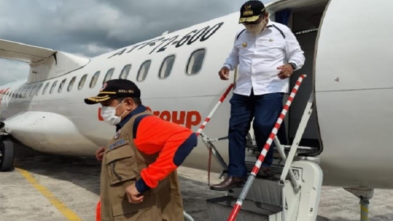 Doni Monardo Kunjungi Korban Letusan Gunung Ili Lewotolok