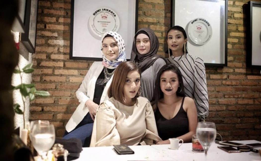 Sebelum Bintangi Sinetron Ikatan Cinta, Ayya Renita Sudah Akrab dengan Putri Anne Istri Arya Saloka