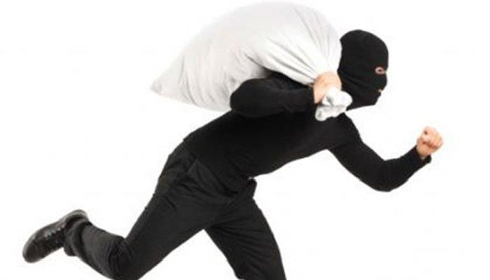 Meresahkan, Kawanan Maling Beraksi Siang Bolong di Pebayuran Bekasi