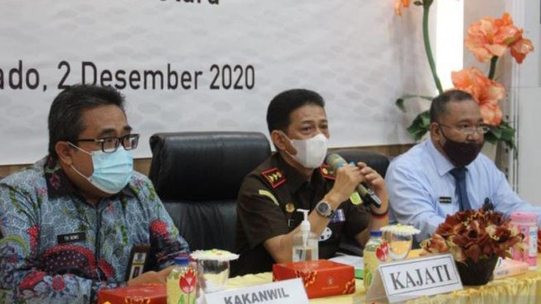 Rugikan Negara Rp3,8 M, Berkas Dua Pengemplang Pajak Diserahkan ke Kejati Sulut