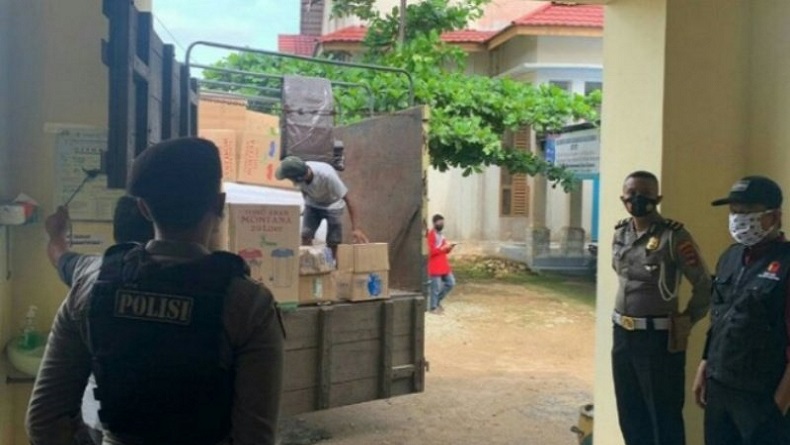 Jelang Pilkada, KPU Hulu Sungai Utara Distribusikan APD dan Sarana Protokol Kesehatan