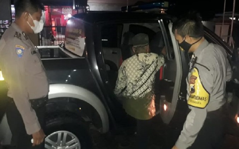 Niat Bertemu Anak di Purbalingga, Lansia asal Cirebon Ini Malah Tersesat