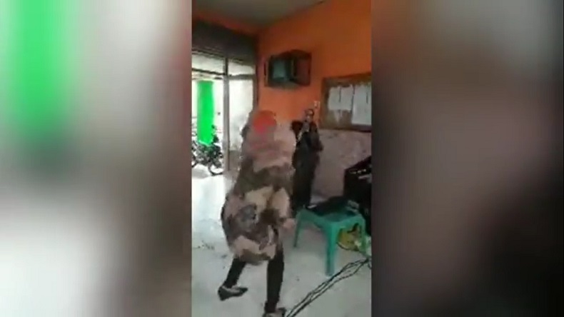 Video Viral Staf Kecamatan Joget Dangdut Abaikan Protokol Kesehatan