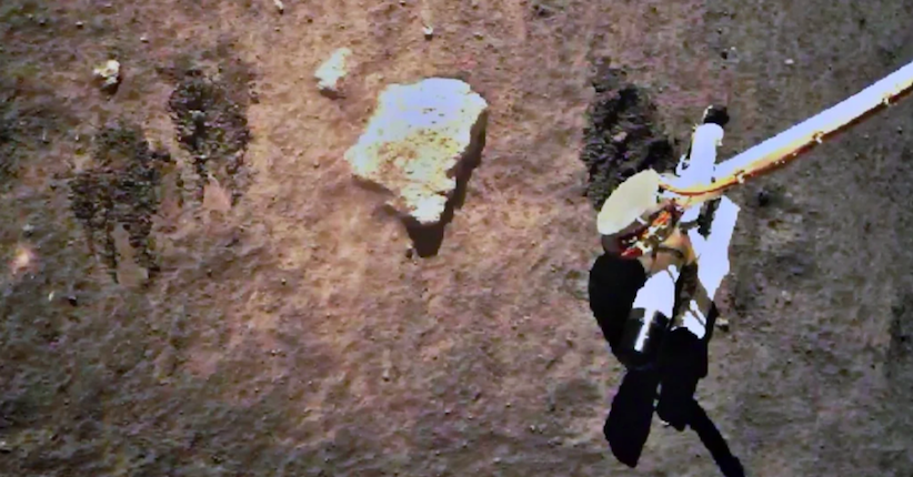 Pesawat Luar Angkasa China Chang’e 5 Kembali ke Bumi dengan Batuan Bulan 