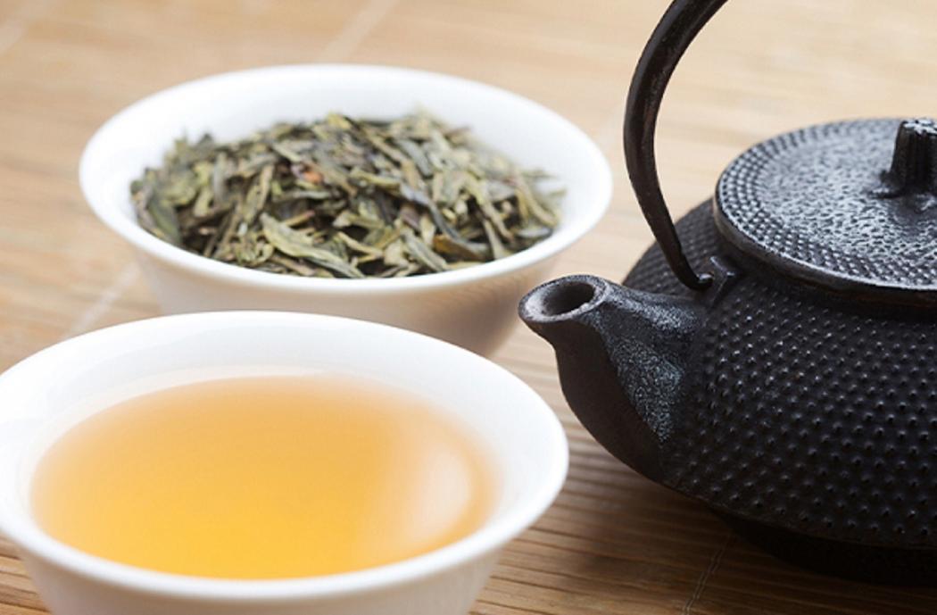 Secangkir Teh Sehari Bisa Membantu Anda Terhindar dari Covid-19