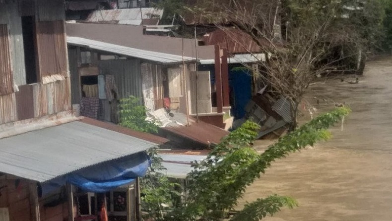 Sungai Deli Meluap, Ratusan Rumah di Medan Terendam Banjir 2 Meter