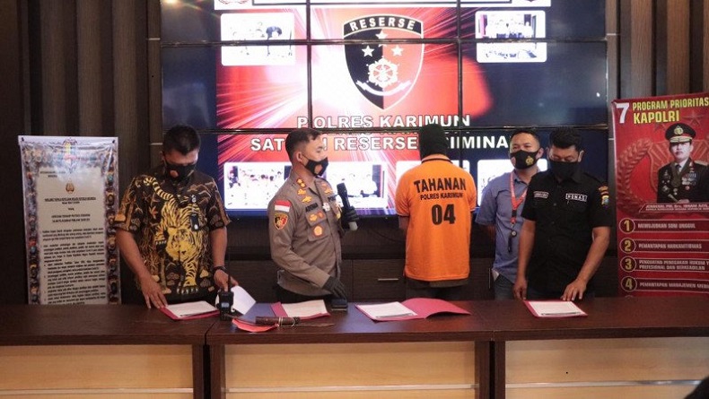 Kakak Bacok Adik Kandung karena Disindir Titip Anak