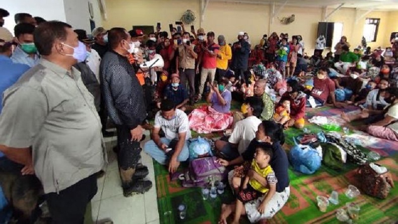 Banjir Mulai Surut, Warga Pengungsi di Medan Tetap Belum Boleh Pulang ke Rumah
