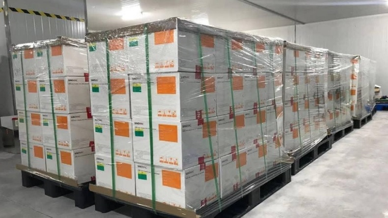 Jokowi Sebut Indonesia Akan Terima Bahan Baku 45 Juta Dosis Vaksin Covid-19 dari Sinovac