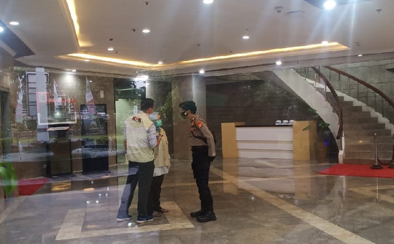 Penyidik KPK Datangi Gedung Kemensos, Langsung Menuju Lantai 2