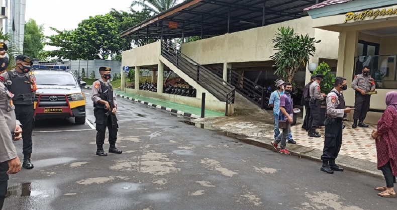 6 Laskar FPI Tewas Tertembak, Mapolres Tangsel Dijaga Ketat