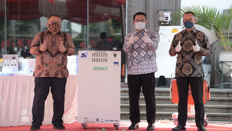 Datang ke Bandung, Menristek Bagikan Produk Penanganan Covid-19 untuk Jabar