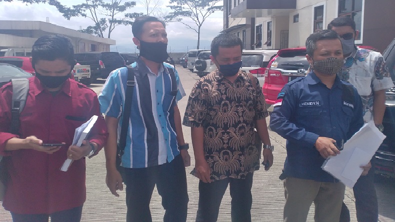 Habib Rizieq Absen di Polda Jabar, Kuasa Hukum: Sedang Pemulihan dan Beduka, Bukan Mangkir