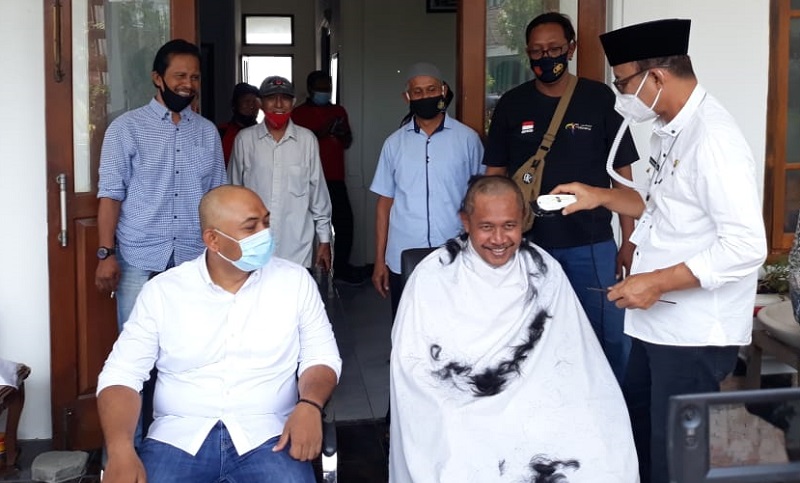 Unggul Telak atas Kotak Kosong, Calon Bupati Ngawi Cukur Gundul 