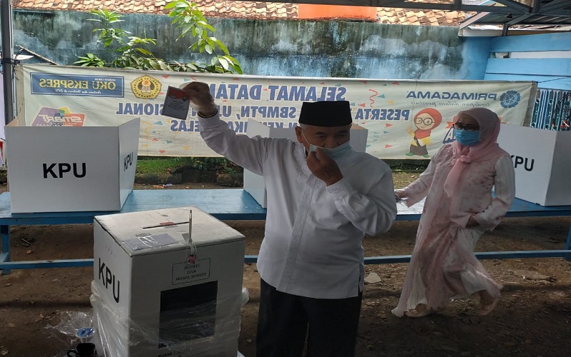 Pilkada OKU, Paslon Petahana Unggul dari Kotak Kosong 