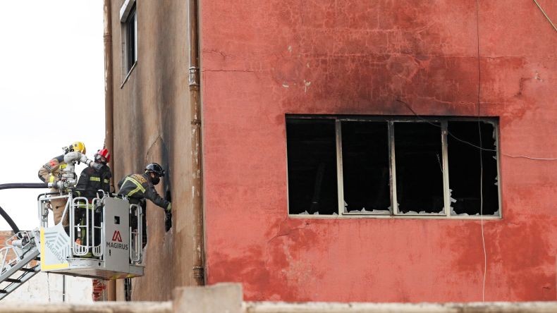 Gedung Pusat Pelatihan Bela Diri Terbakar, 18 Orang Tewas