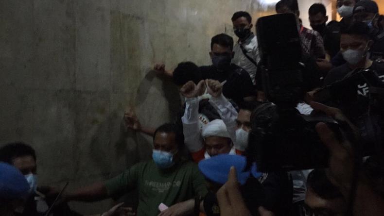 Habib Rizieq Ditahan, Polri: Agar Tersangka Tak Melarikan Diri