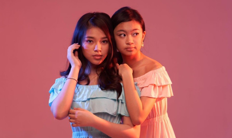 Jalin Persahabatan, Zara Leola dan Anneth Rilis Single Duet Should I