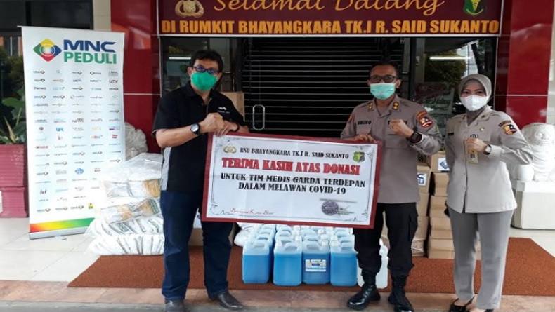 MNC Peduli Serahkan Bantuan APD kepada RS Polri Jakarta Timur