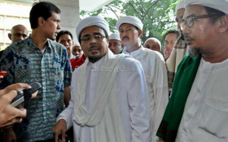 Praperadilan Habib Rizieq Diputuskan Besok, Polisi Larang Massa Berkerumun di PN Jaksel