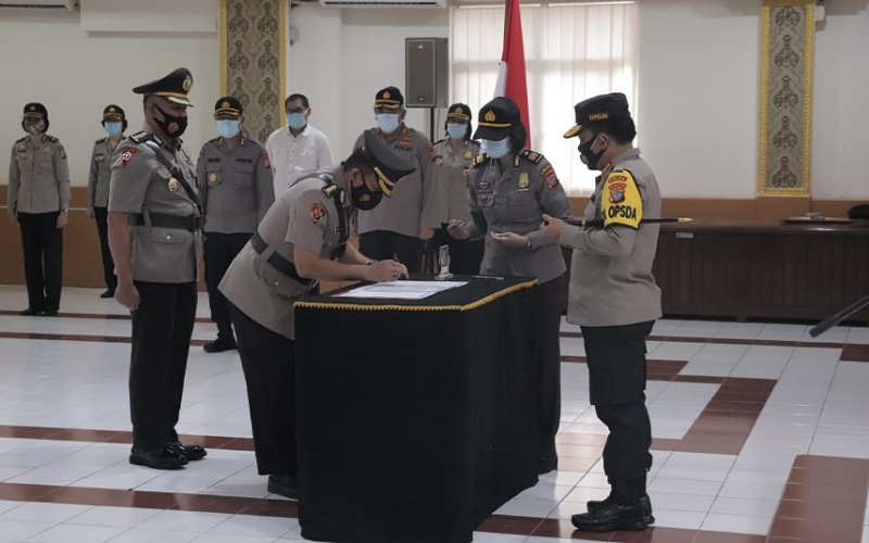 Pimpin Sertijab Karo Ops, Ini Pesan Kapolda Sulut kepada Pejabat Baru