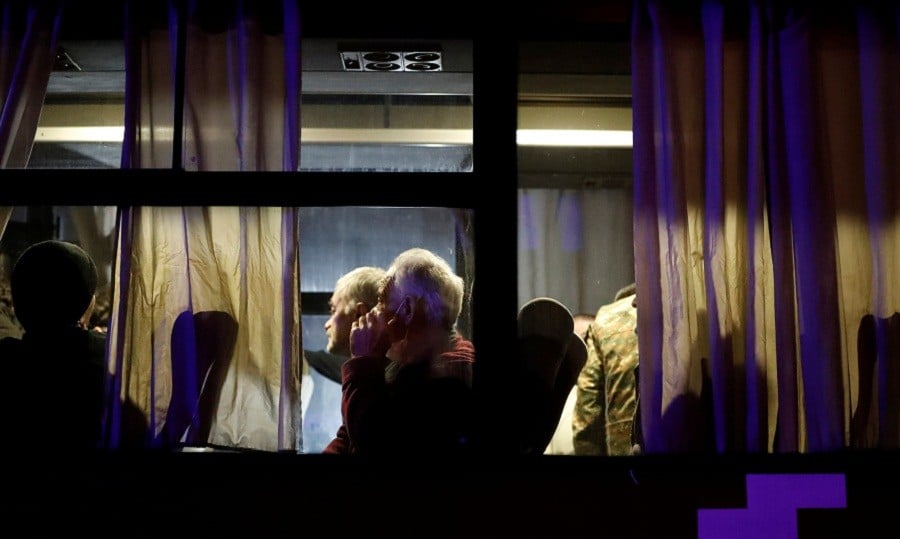 Azerbaijan dan Armenia Bertukar Tawanan Perang Karabakh, Mana yang Lebih Banyak?