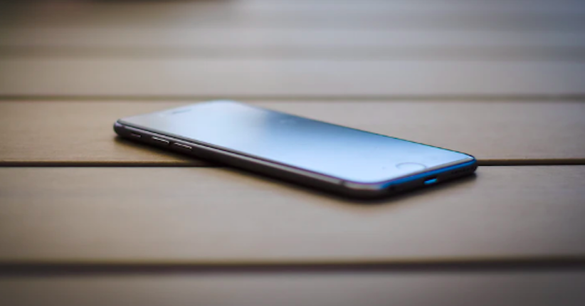 Prediksi Tren Smartphone 2021, Kamera Selfie di Bawah Layar Mulai Diperkenalkan