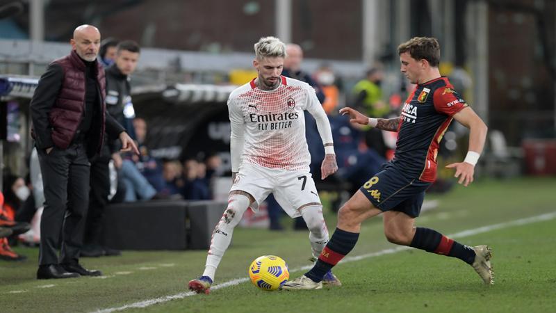 AC Milan Ditahan Genoa, Stefano Pioli Keluhkan Kondisi Lapangan