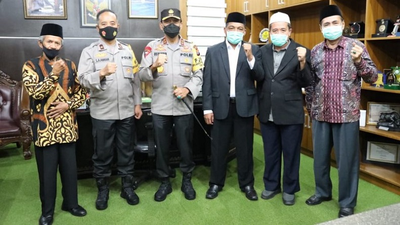 Temui Tokoh Adat dan Agama, Kapolda Maluku Ajak Bersama Hadapi Masalah 