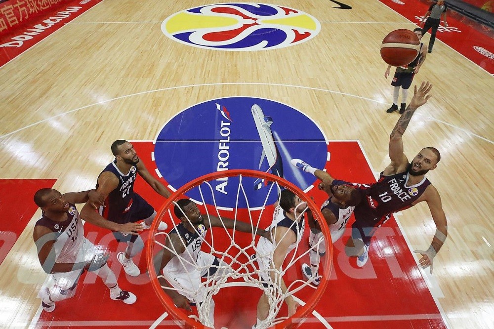 Peraturan Permainan Bola Basket Menurut FIBA, mulai dari Waktu Bertanding hingga Pelanggaran