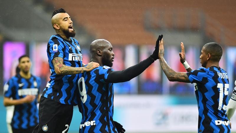 Tempel AC Milan di Puncak, Inter Milan Intip Peluang Scudetto