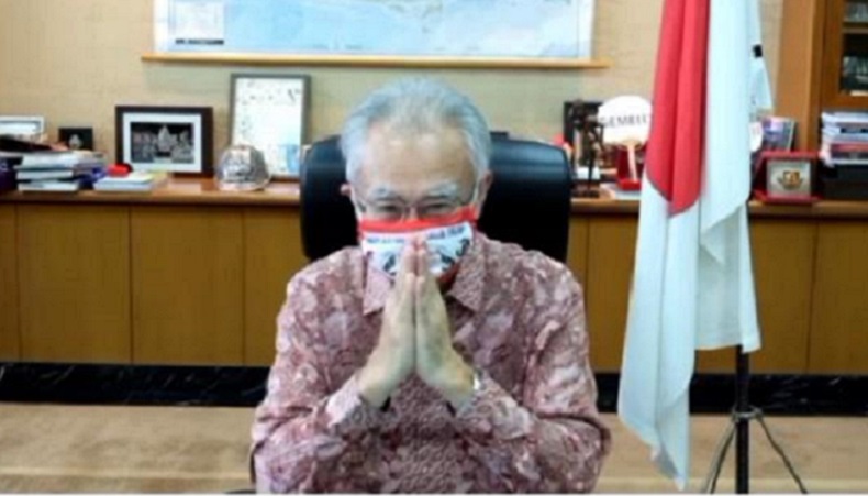 Dubes Jepang Pamitan Pakai Masker Spanduk Pecel Lele, Netizen: Bye Kakek Online Jenaka