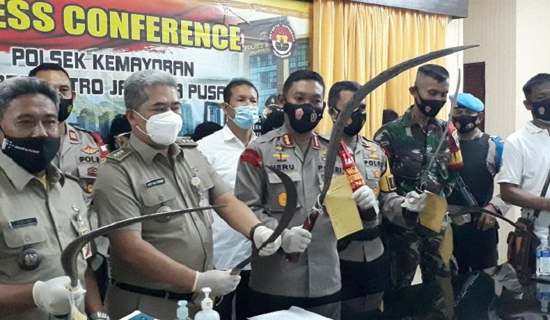 Tewaskan Satu Orang, 8 Pelaku Tawuran Ditangkap Polisi