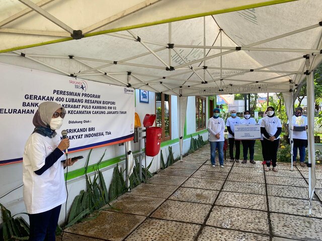 Rayakan HUT ke-125 BRI, Ini Aksi Heroik Srikandi BRI untuk Lingkungan