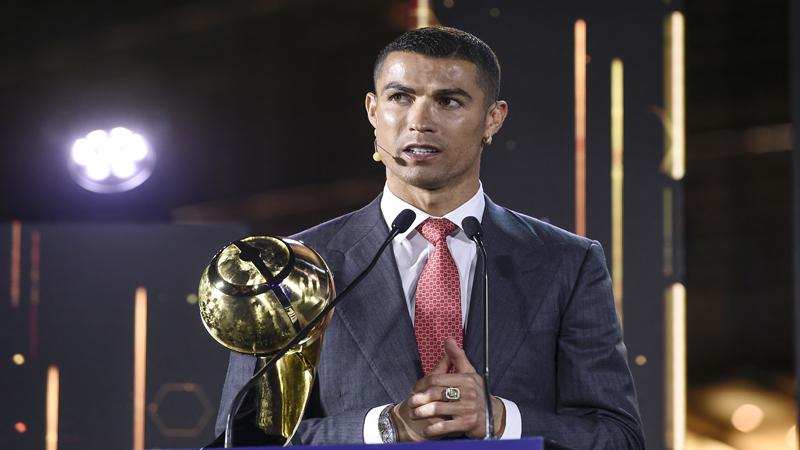 Kalahkan Lionel Messi, Cristiano Ronaldo Pemain Terbaik Abad Ini