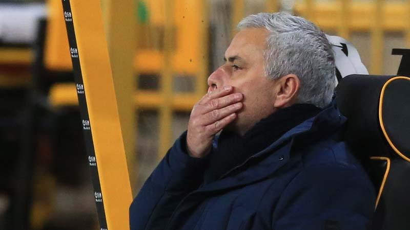 Tottenham Diimbangi Wolves, Jose Mourinho Frustrasi