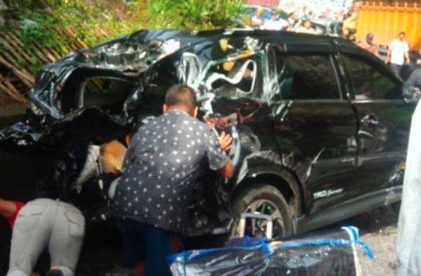 Kecelakaan Beruntun 10 Kendaraan di Lembah Anai Tanah Datar, 13 Luka-Luka