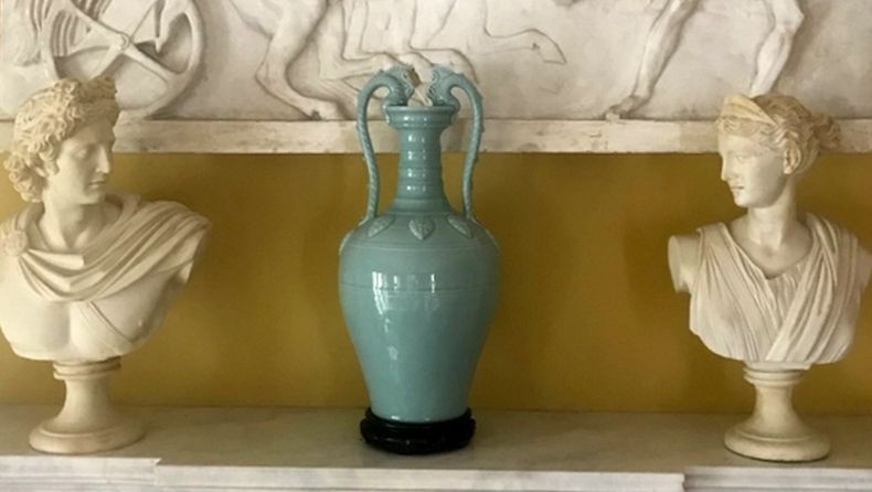 Fantastis, Vas Bunga Ini Terjual Rp25 Miliar padahal Ditaksir Hanya Laku Rp8 Jutaan