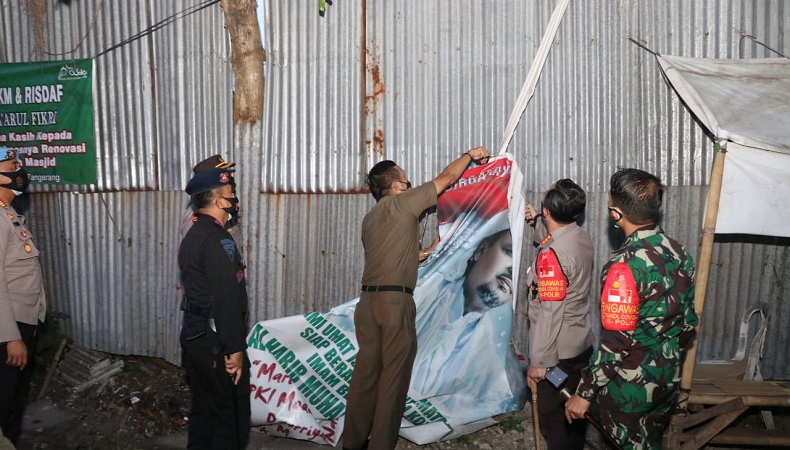 Resmi Dilarang, Atribut FPI di Kabupaten Tangerang Dibersihkan 