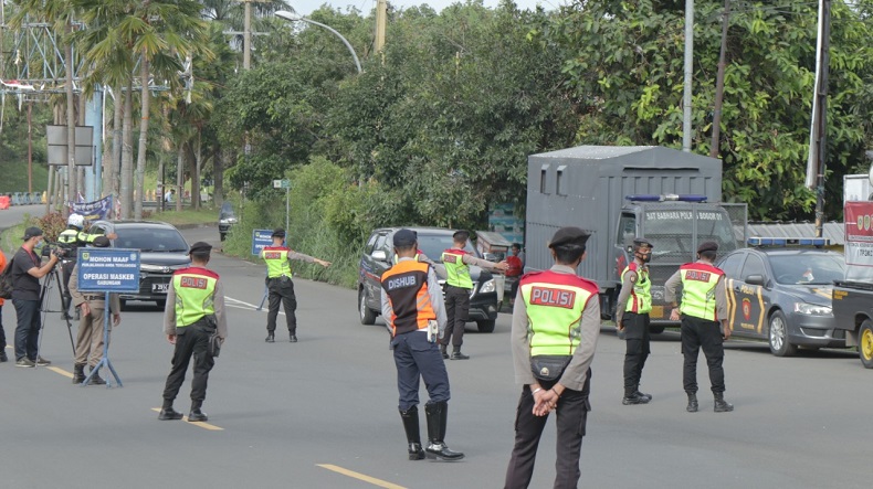 Polisi Bakal Percepat Jadwal One Way Arah Jakarta di Jalur Puncak Bogor