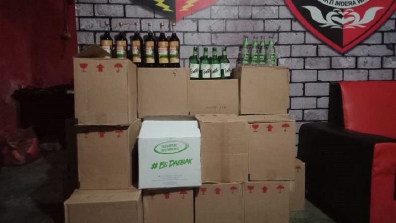  Jelang Tahun Baru, Polrestro Tangerang Sita Ratusan Botol Miras