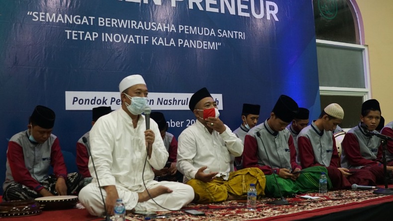 Kemenpora Dorong Santri Berwirausaha lewat Pesantrenpreneur
