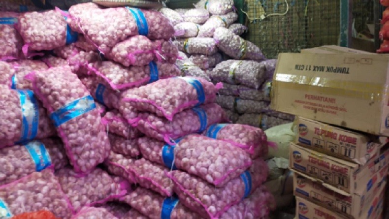 Waduh, RI Ternyata Impor Bawang Putih, Cabai hingga Garam dari Singapura