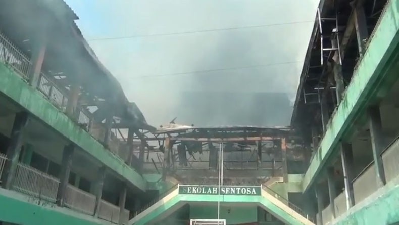 Kebakaran di Mangga Besar Hanguskan Puluhan Rumah Kontrakan dan Bangunan Sekolah