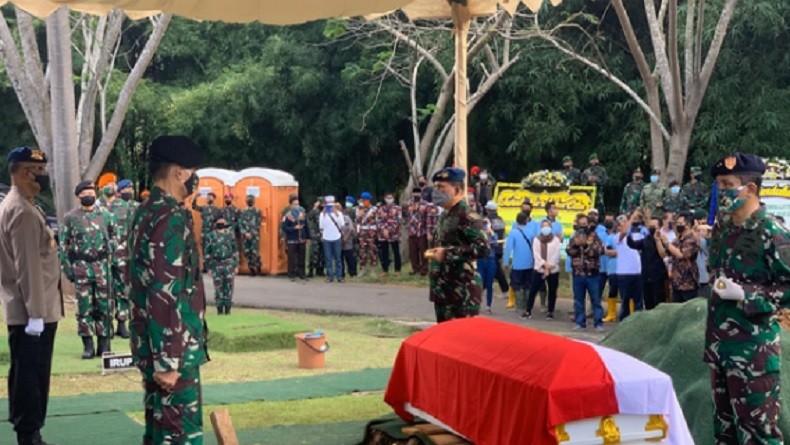 Prabowo Subianto dan Anies Baswedan Hadiri Pemakaman Djoko Santoso di San Diego Hills