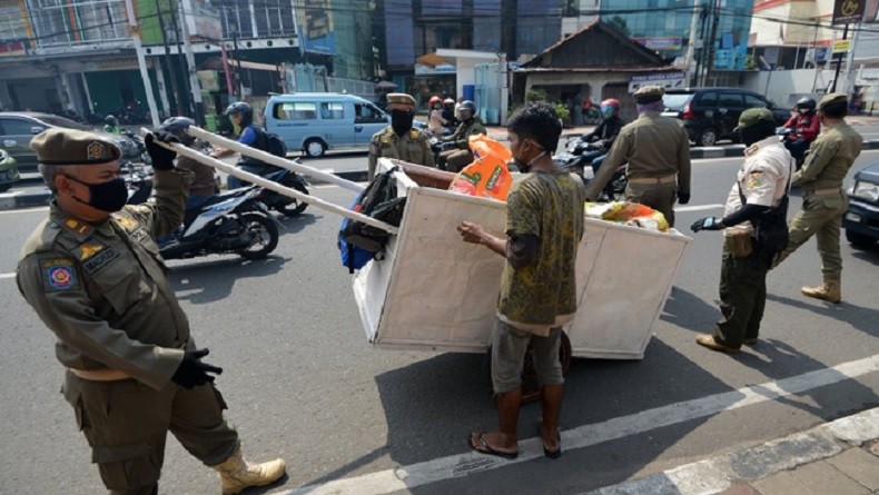2 Tunawisma di Penampungan GOR Ciracas Jakarta Timur Meninggal
