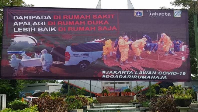 Ditutup Sementara terkait PSBB, TPU Karet Bivak Tetap Ramai Dikunjungi Peziarah