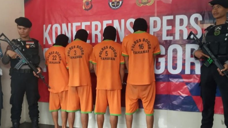 Polisi Tangkap Pemuda 26 Tahun Bos Penambang Emas Ilegal di Bogor